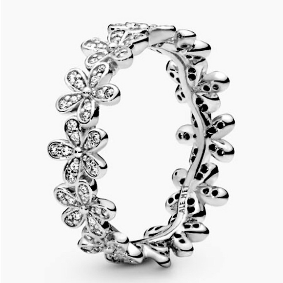Pandora Daisy Ring - Picture 6 of 6